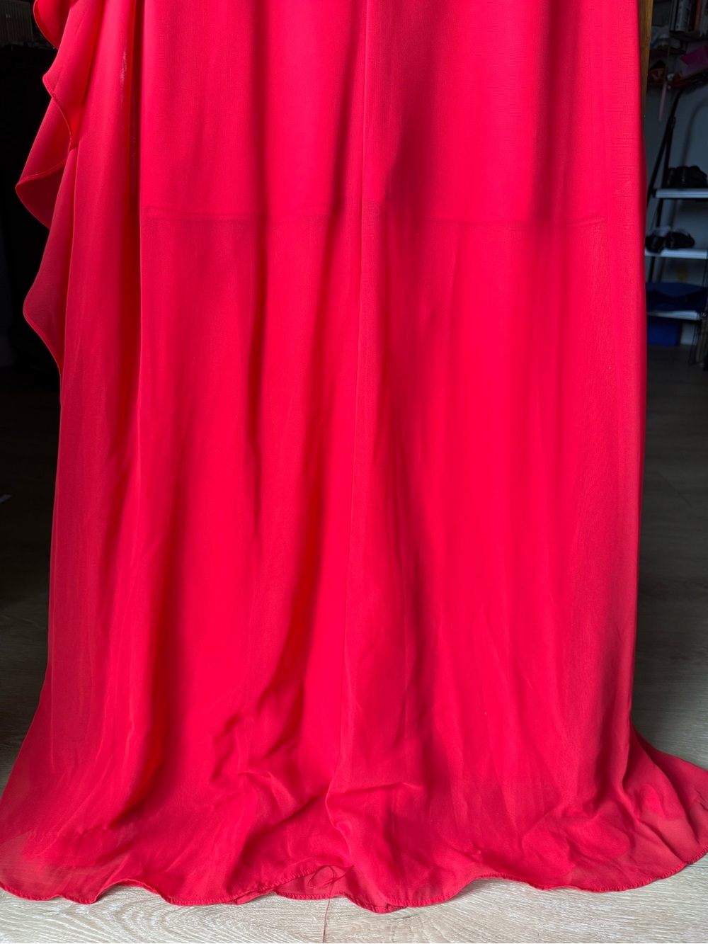 Betsy & Adam Bold Red Ruffled Maxi dress - Picture 5 of 8